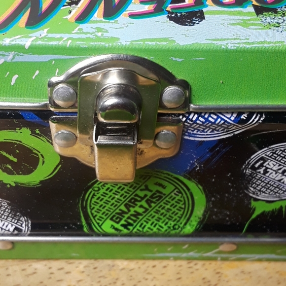 Teenage Mutant Ninja Turtles GreenTin Box 2015 - Picture 11 of 16